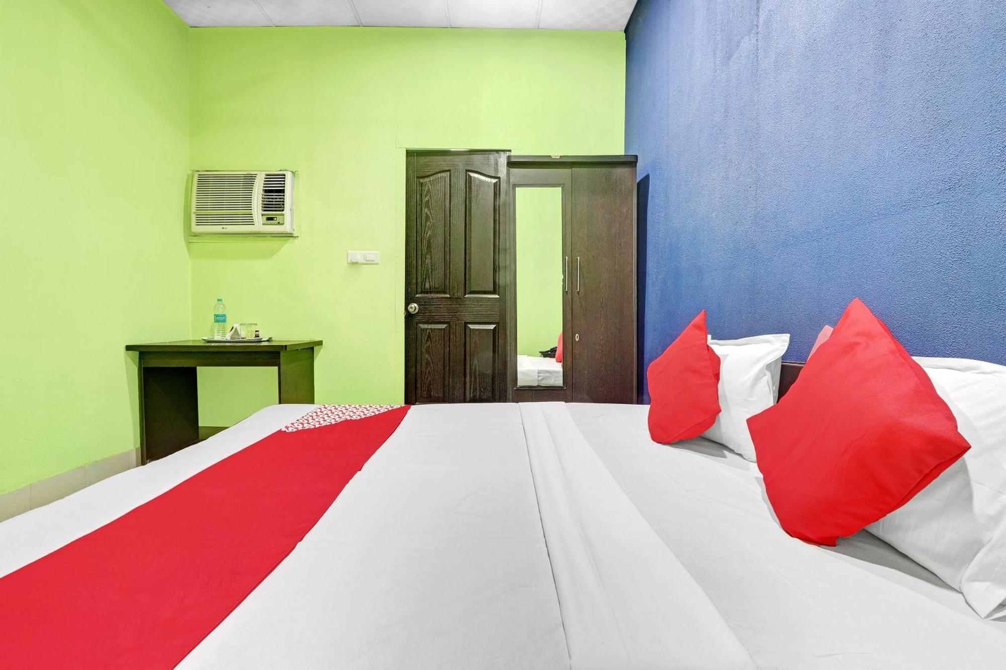 Hotel O Drizzling Land Muradnagar Экстерьер фото